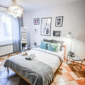Apartamento Lion - Your Own In Cracow, Cracóvia